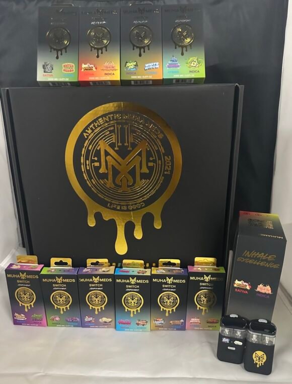 Buy Bulk Muha Meds 2G Switch V4 | Dual Disposable